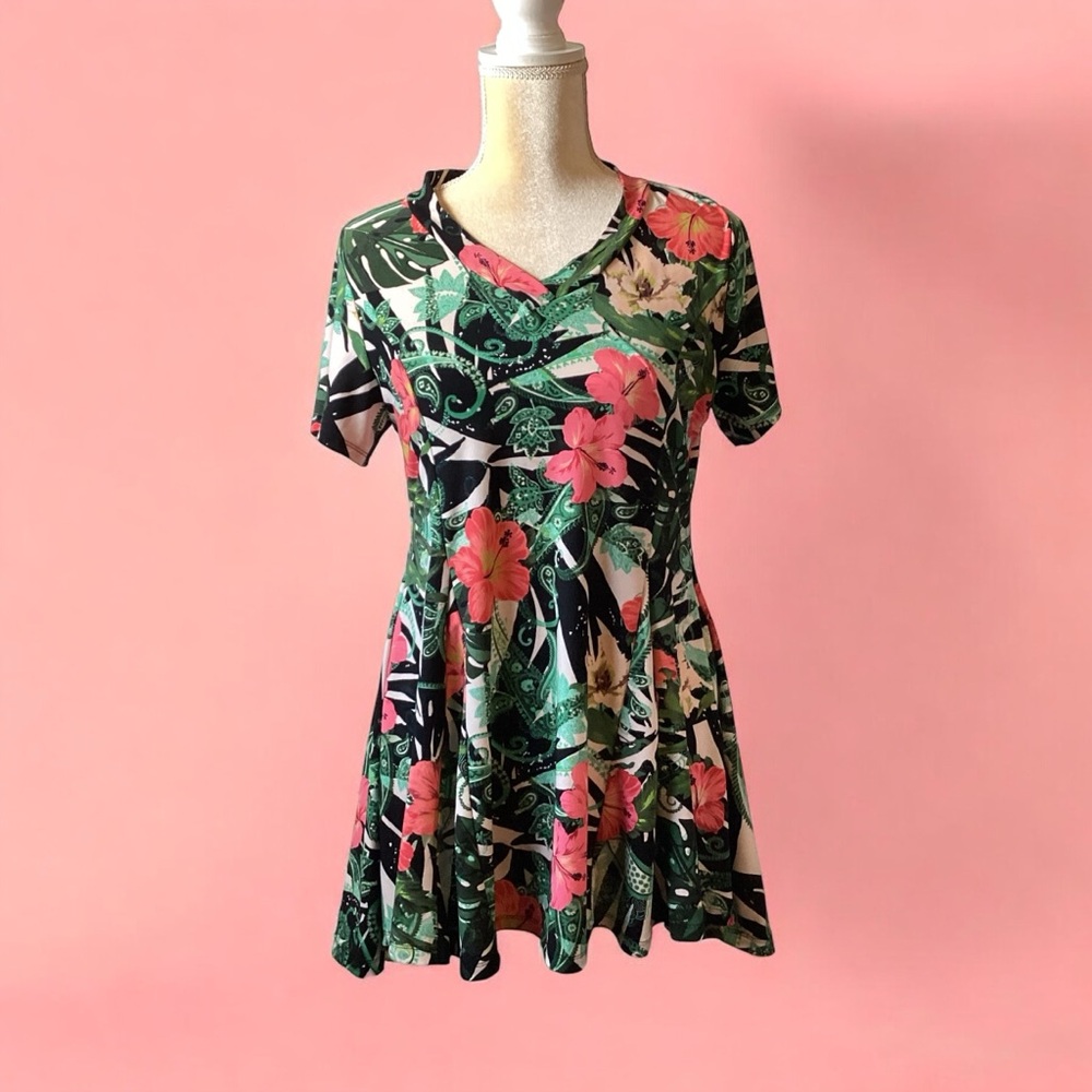 Attitudes by Renee Floral Colorful Top Size Small
